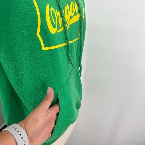 Gildan Vintage Portland Oregon Duck/Deer Hoodie Size Small - Picture 3 of 7